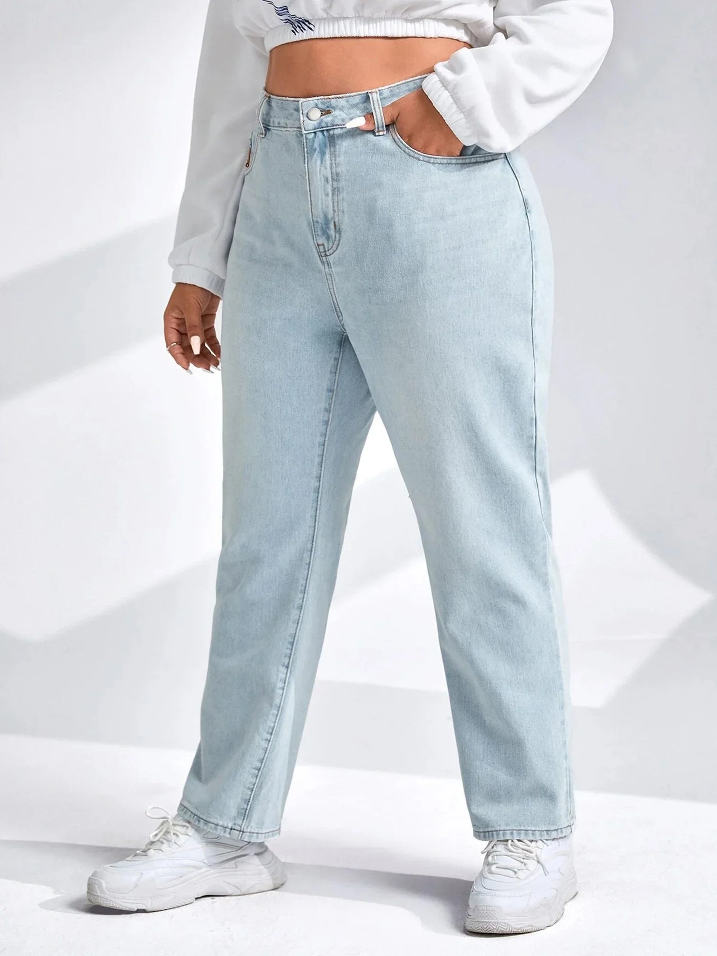 Urban Low Rise Baggy Jeans