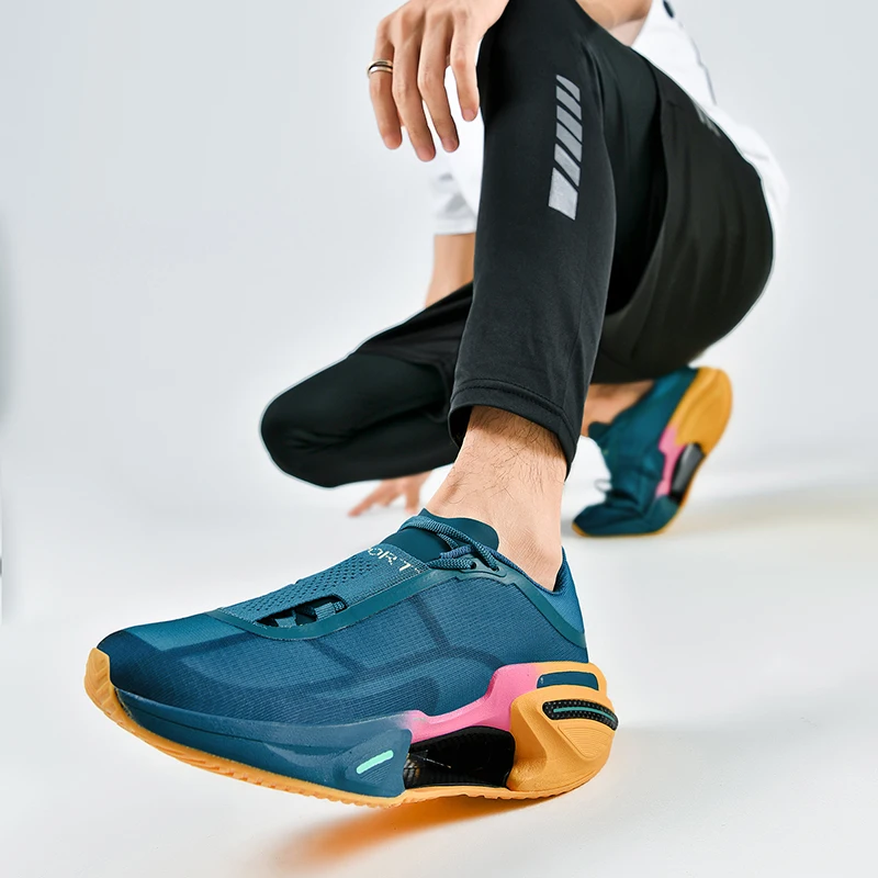 Serano Neo Air Sneaker